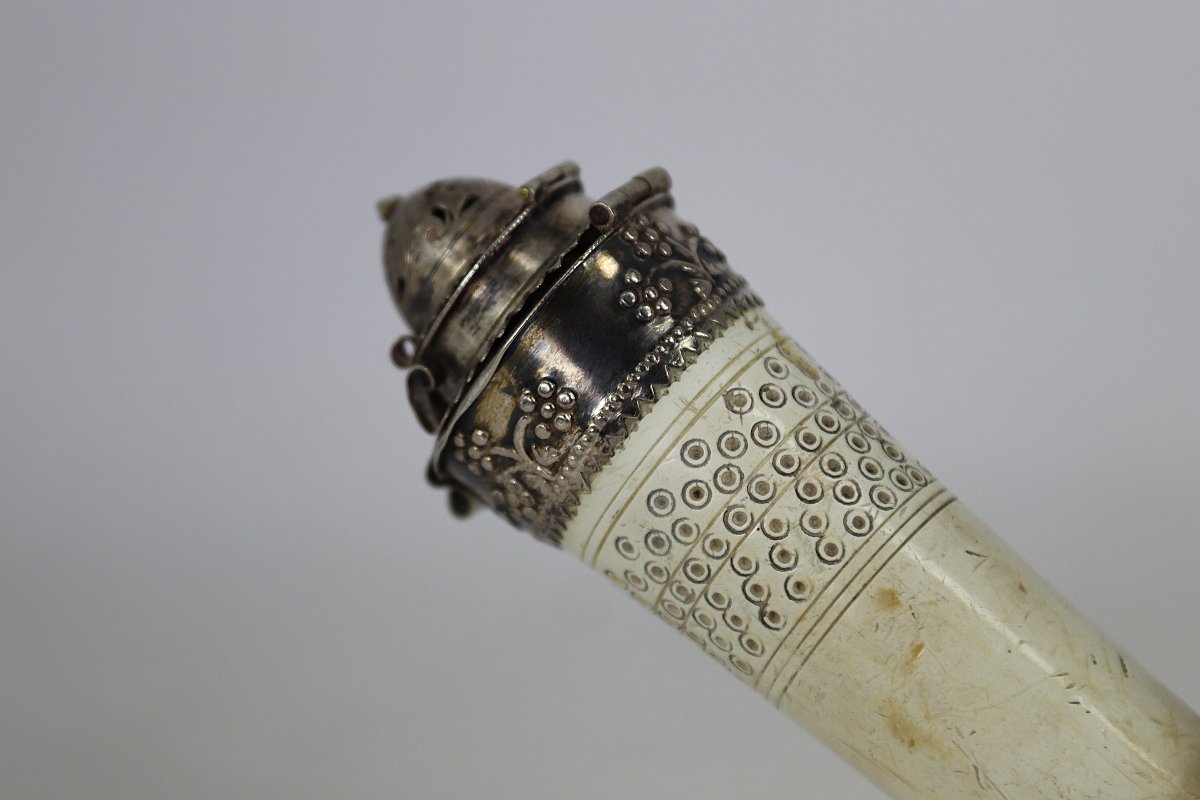 19th-century Austria, Dobrocen-style Pipe, Meerschaum And Silver.-photo-2