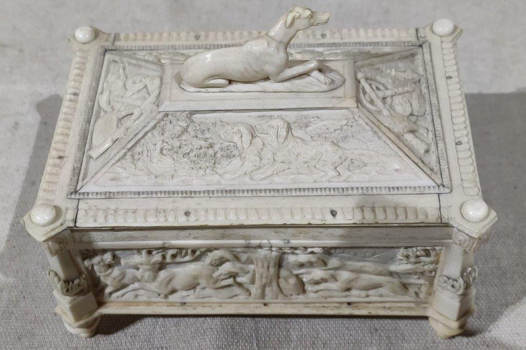 Boîte Ivoire Au Riches Décors De Chasse Royale, époque XVIIIe-photo-3