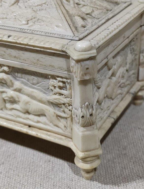 Boîte Ivoire Au Riches Décors De Chasse Royale, époque XVIIIe-photo-4