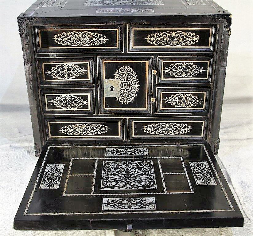 Cabinet De Voyage En Ivoire Et ébène, d'époque XVIIe-photo-3