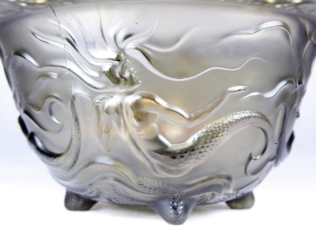 Pressed Glass Cup With Mermaid Decor, Twentieth-photo-5