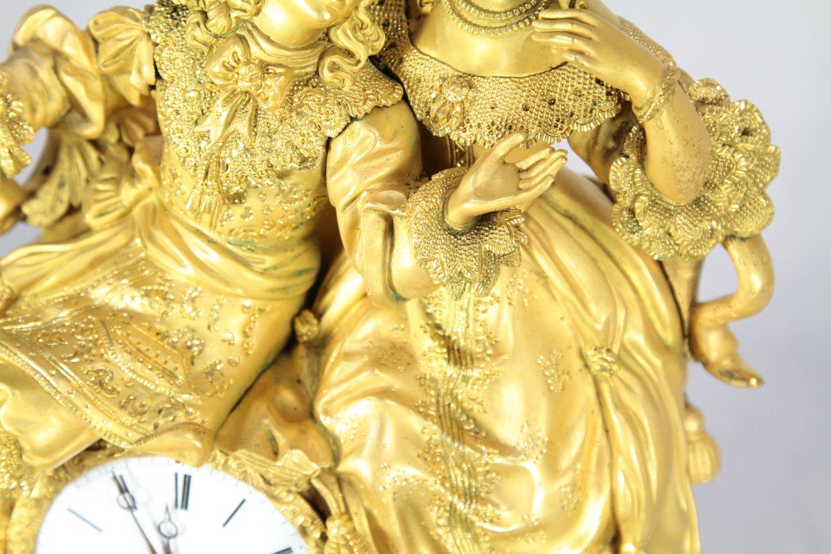 Pendule bronze doré " Louis XIV et une courtisane", XIXe-photo-7