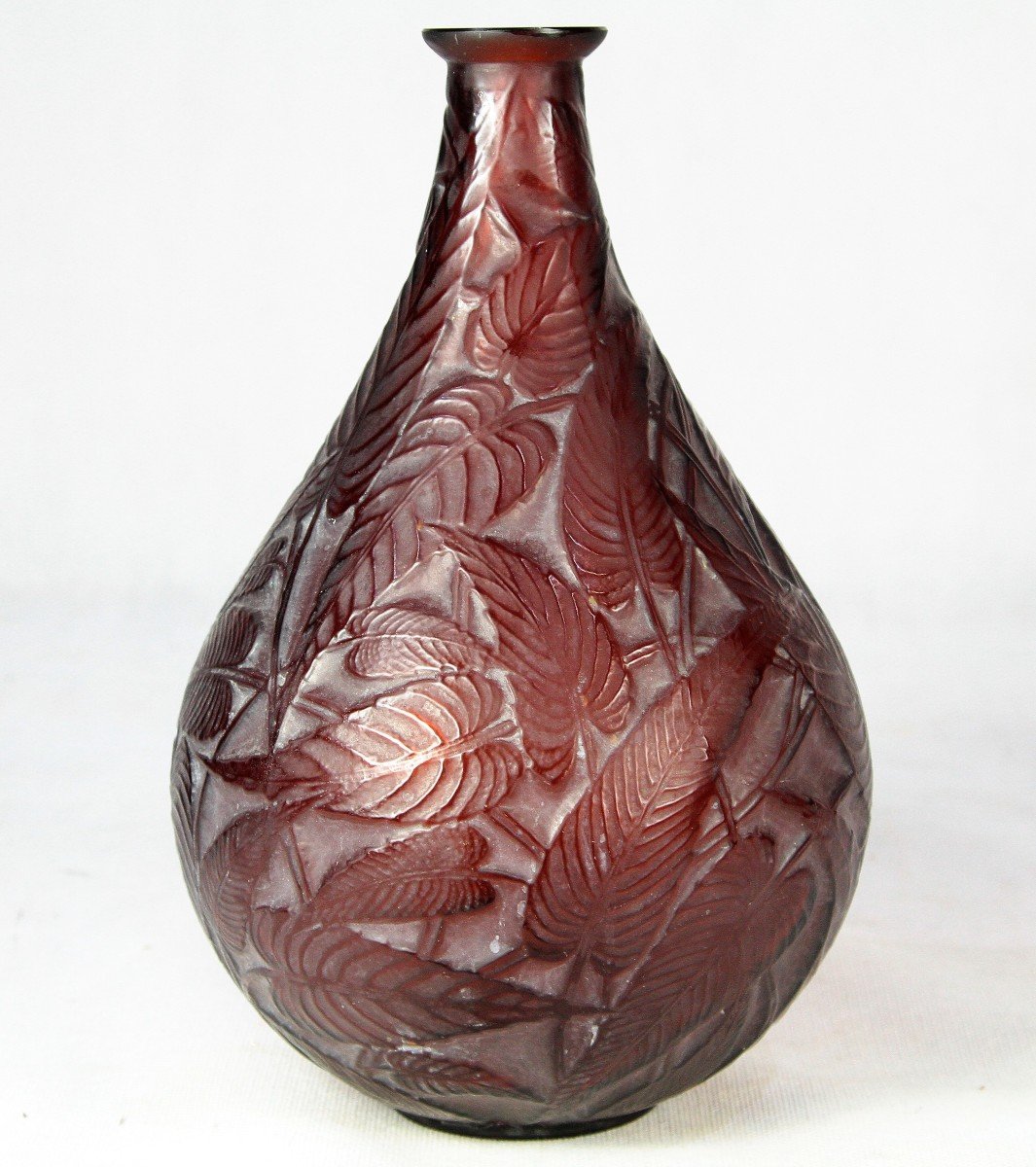 René Lalique (1860-1945), Vase Model 