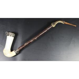 Autriche XIXe, pipe type Dobrocen en écume de mer et argent.