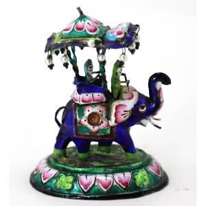 Petit éléphant Inde en Argent émaillé, XXe