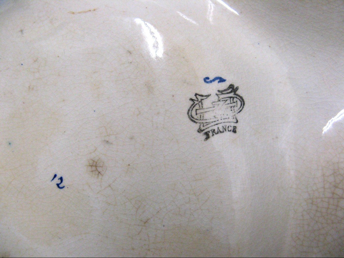 Old Beggar Servant Dish In Gien Earthenware Italian Renaissance Nineteenth.-photo-2