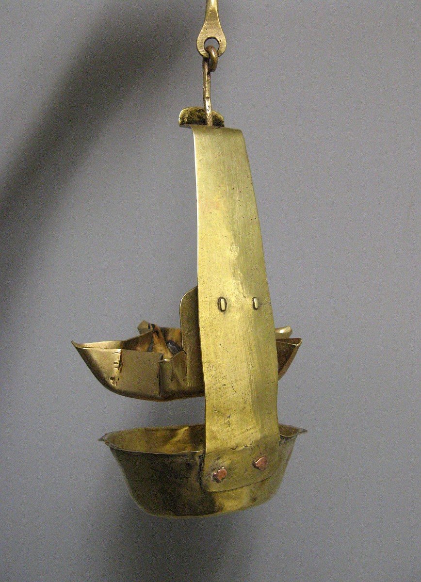 Chaleil Or Oil Lamp, In Brass. Auvergne XIX.-photo-4