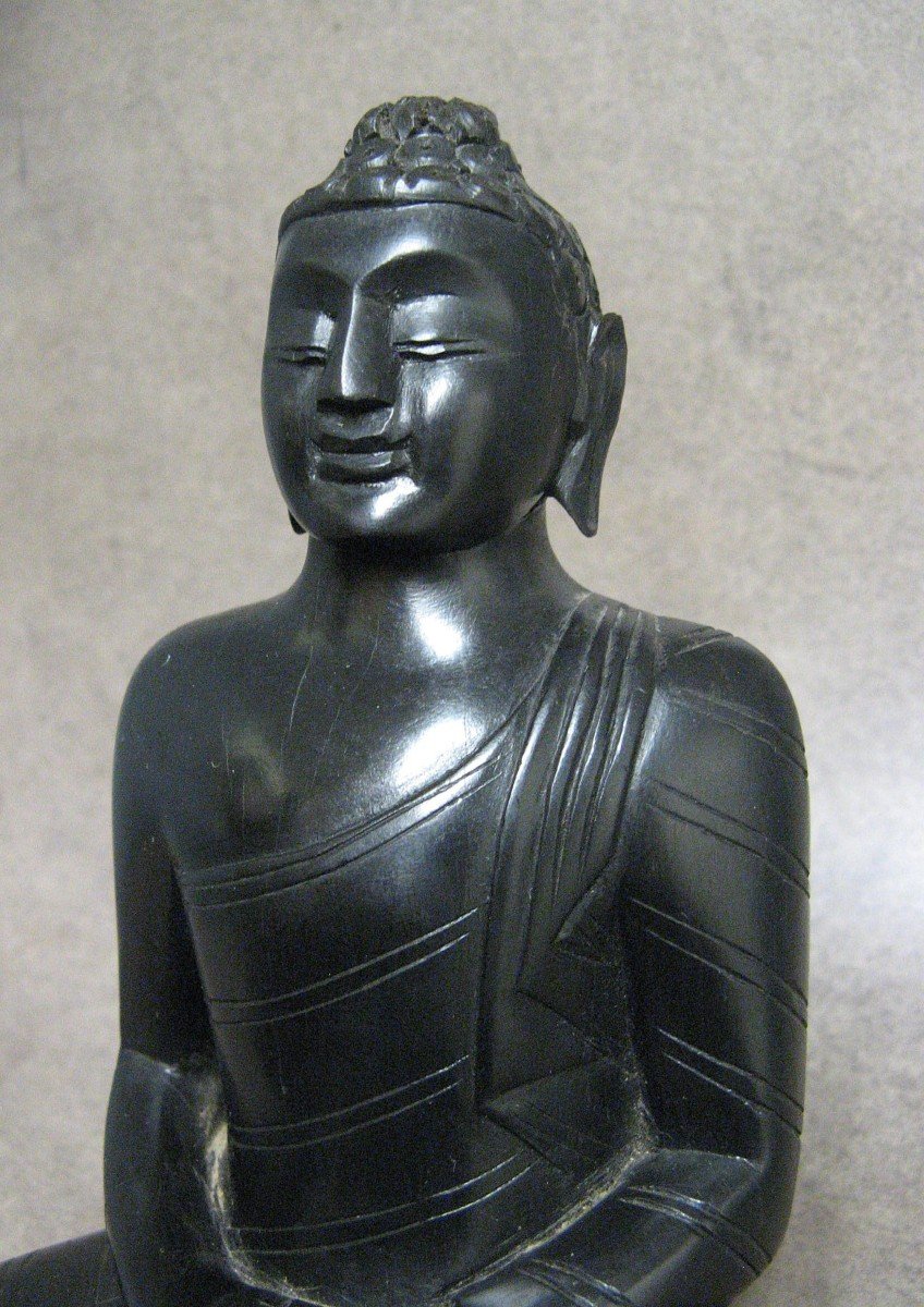 Bouddha Dhyana-mudra En Bois De Fer Sculpté.-photo-2
