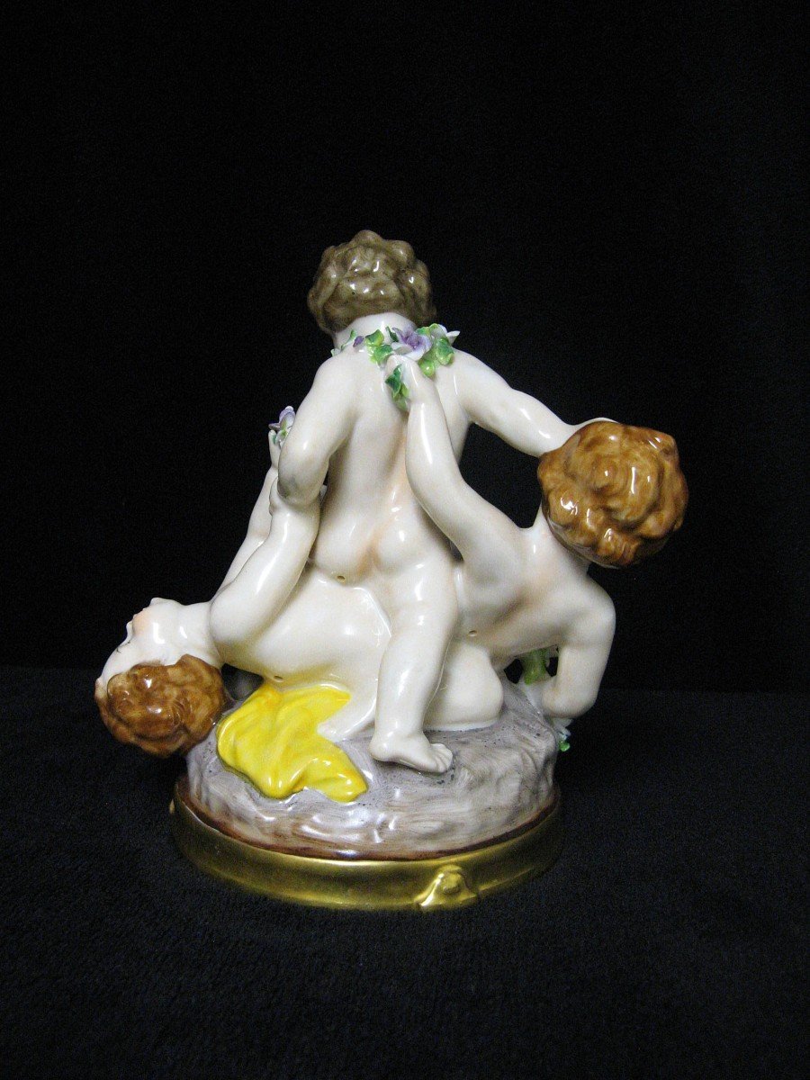 Putti, Capodimonte Porcelain, Italy XIX-photo-1