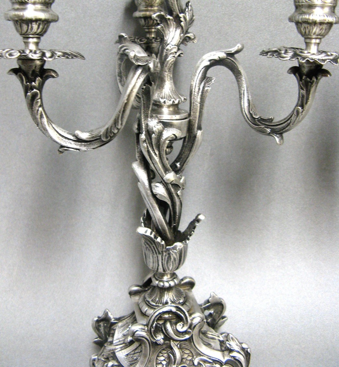 Paire De Candélabres Bronze Argenté Rocaille. Style Louis XV.-photo-4