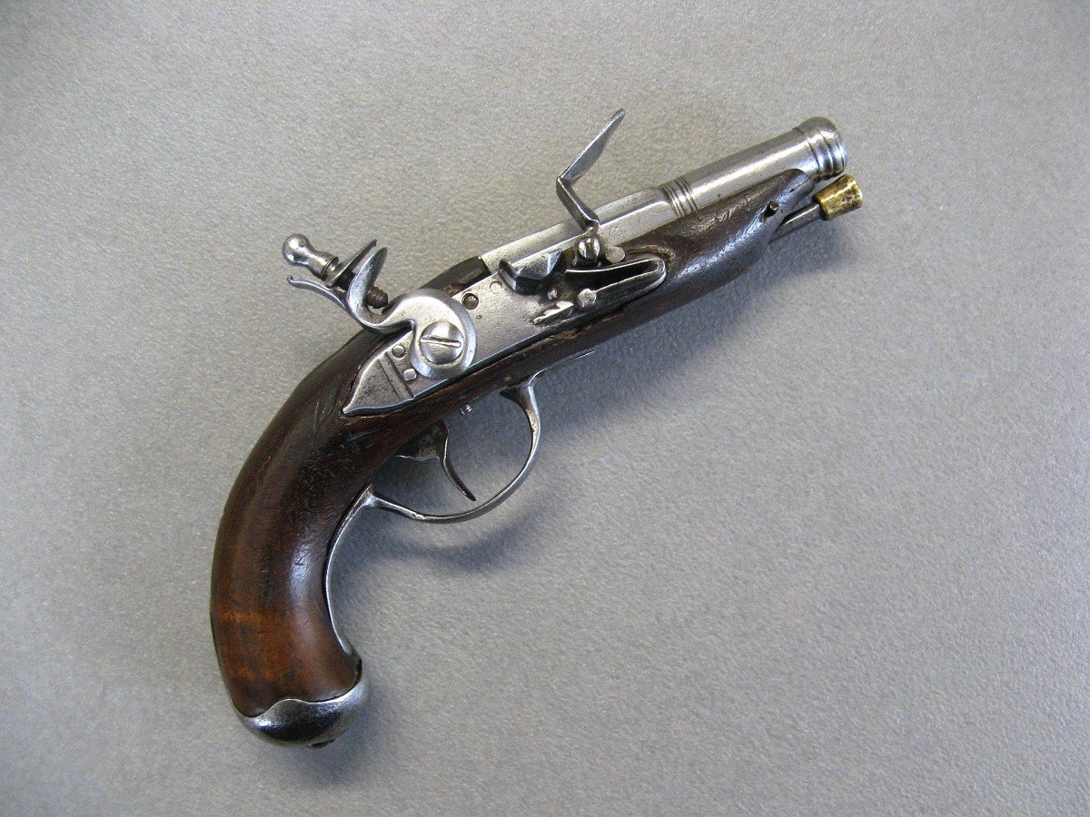 18th Century Flintlock Travel Pistol.-photo-1