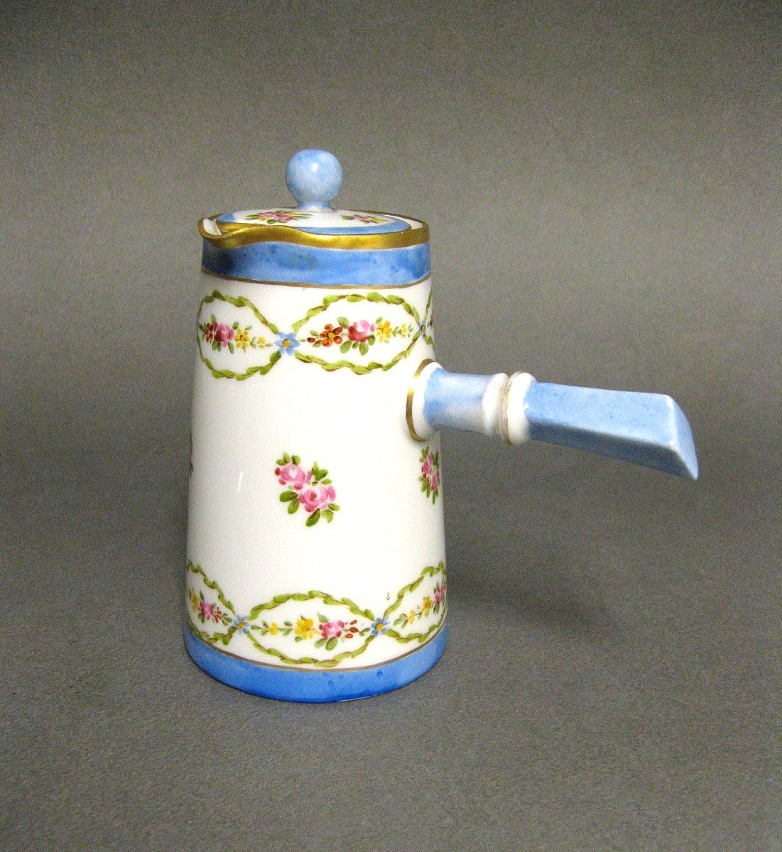 Miniature: Verseuse En Porcelaine La Seynie Limoges.