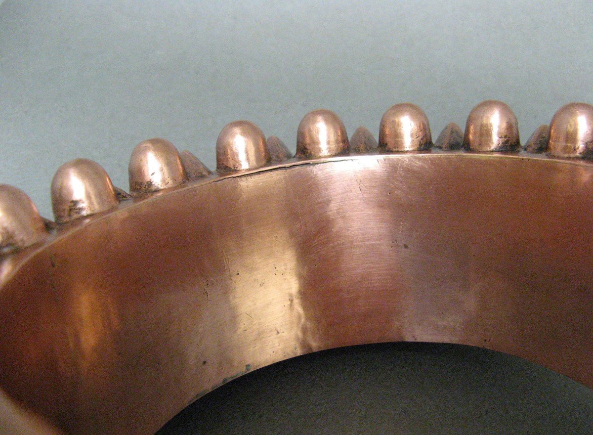 Fleur De Lys Punch Cake Mould.-photo-2