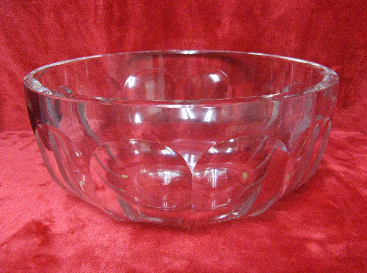 Important Cut Crystal Cup Signed Baccarat.