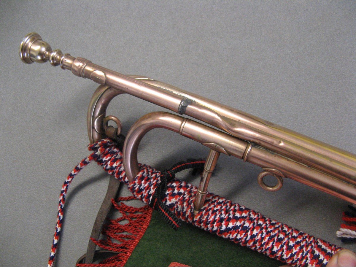 Trumpet With Flame Of The 12th Hunter Regiment.-photo-3