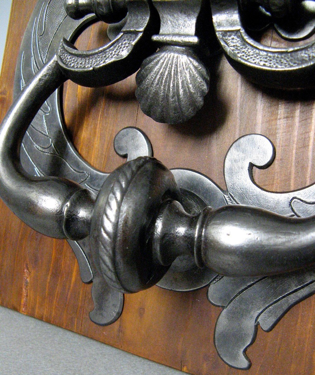 Large 18th Century Wrought Iron Knocker.-photo-2