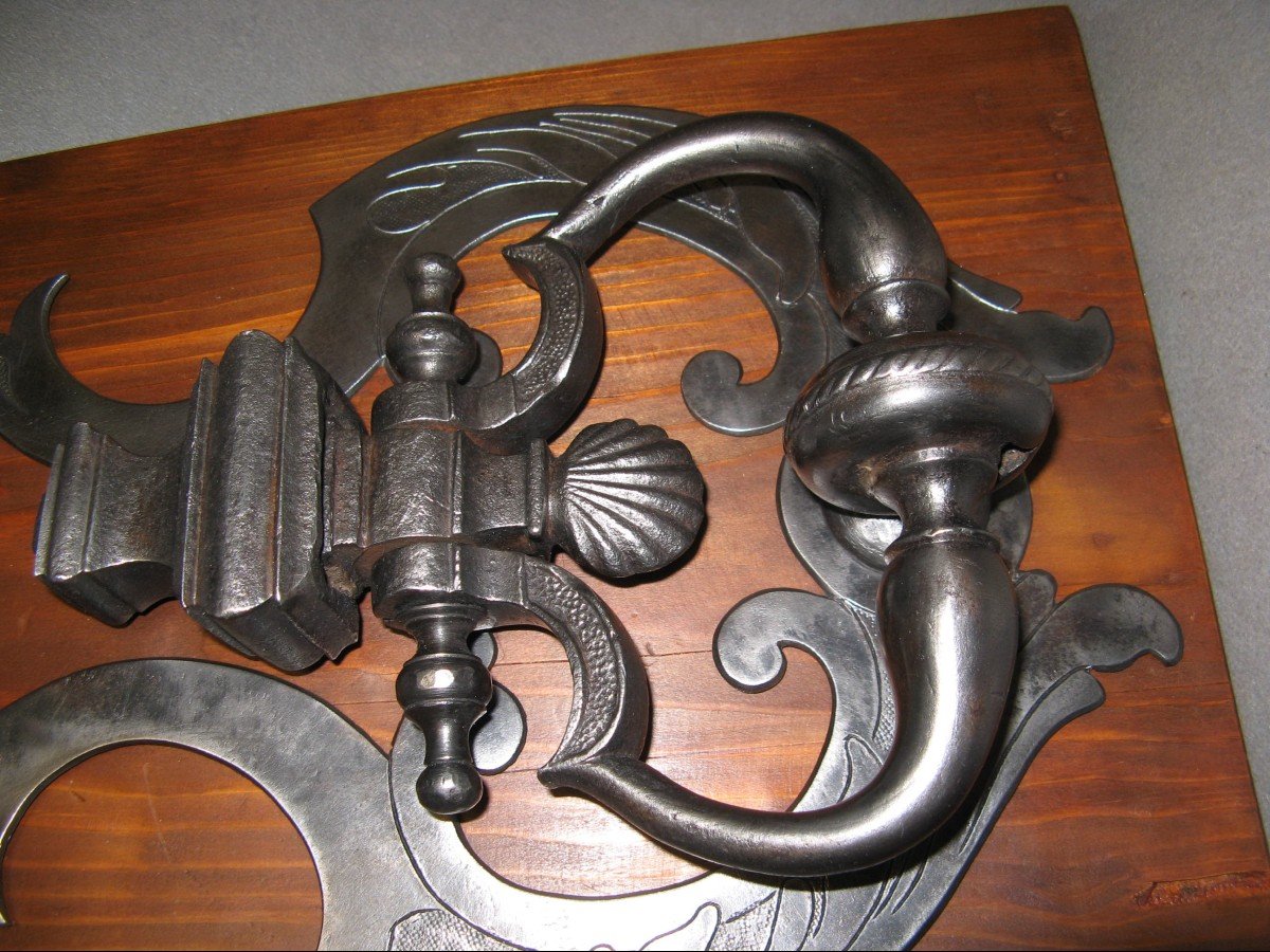 Large 18th Century Wrought Iron Knocker.-photo-3