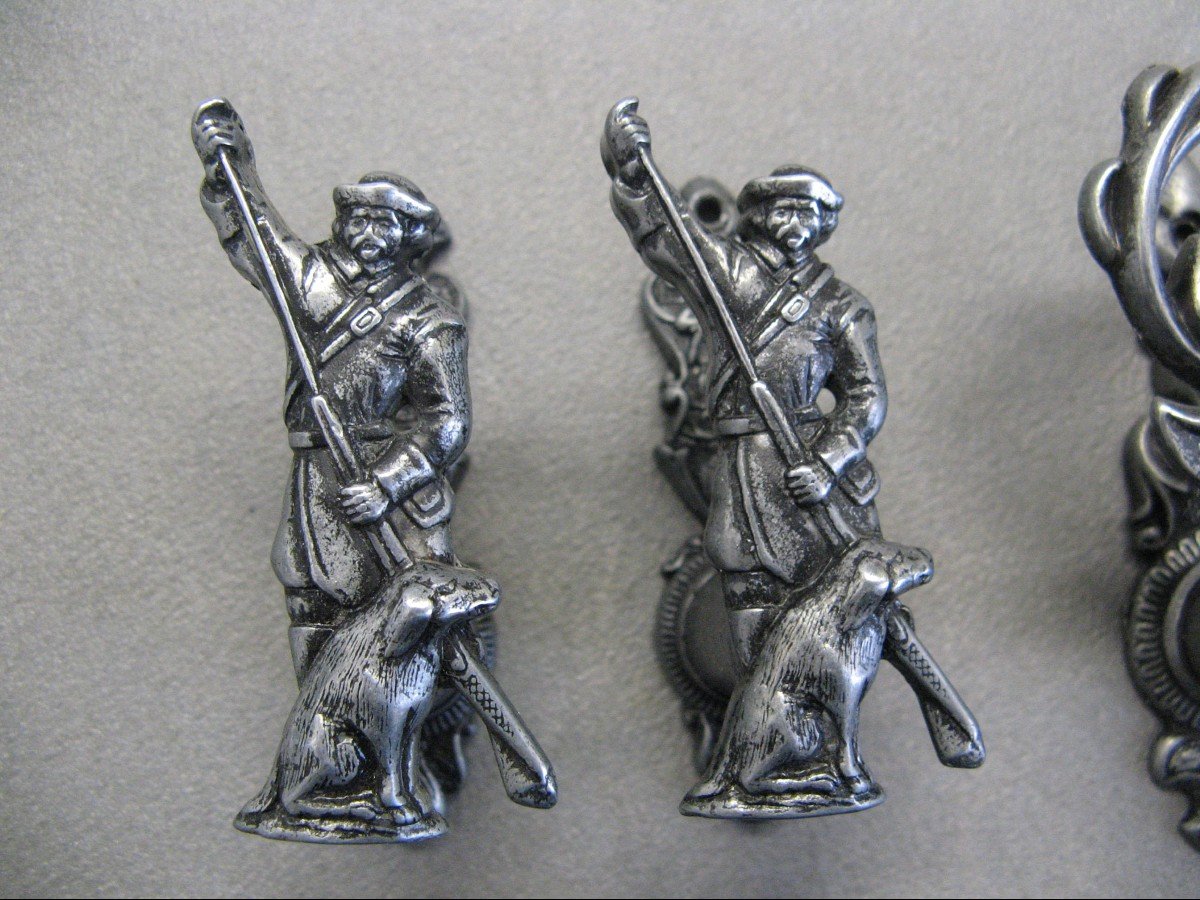Lot Of Hunting Hooks. Gun Holder. Vénerie.-photo-1