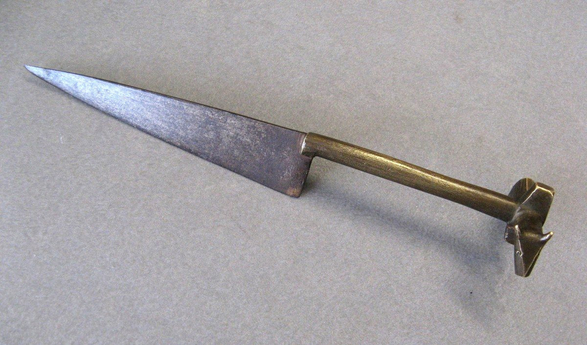Ancient Knife Linked To The Sacrifice Of The Zebu During Circumcision Ceremonies.-photo-2