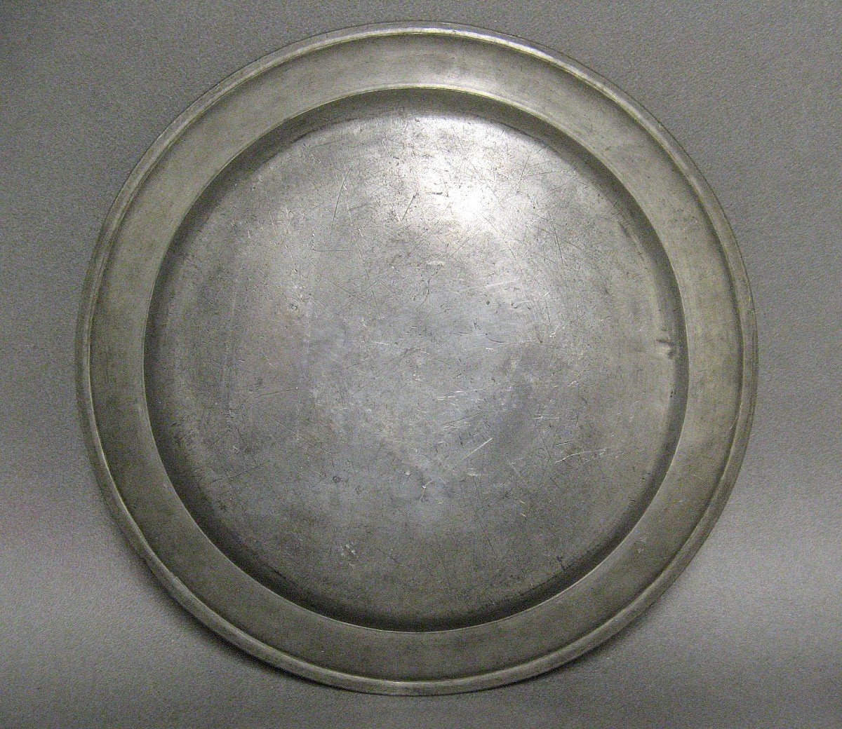 19th Century Traditional Engraved Pewter Seder Tray.-photo-2