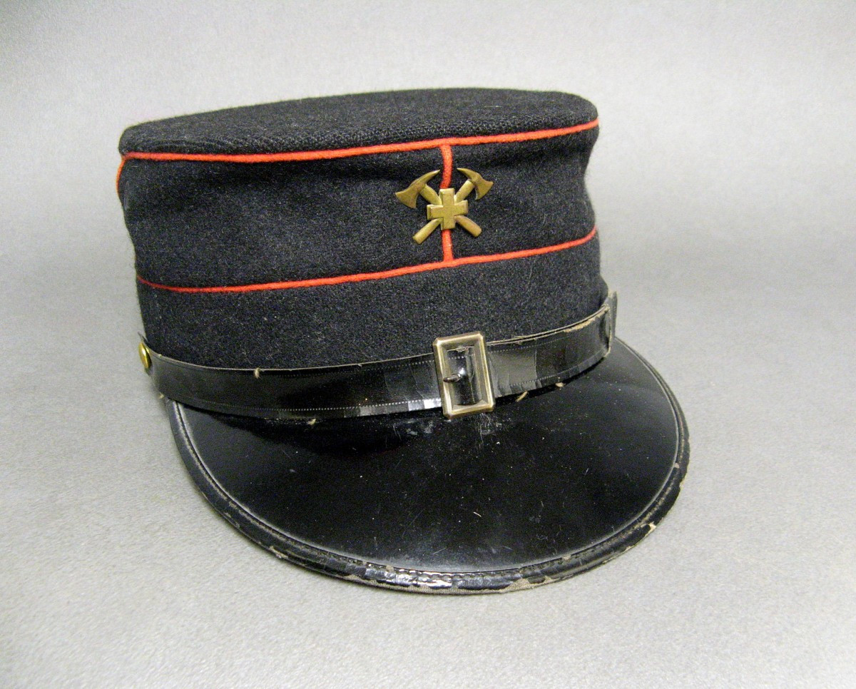  Swiss Firefighter Caps.-photo-1