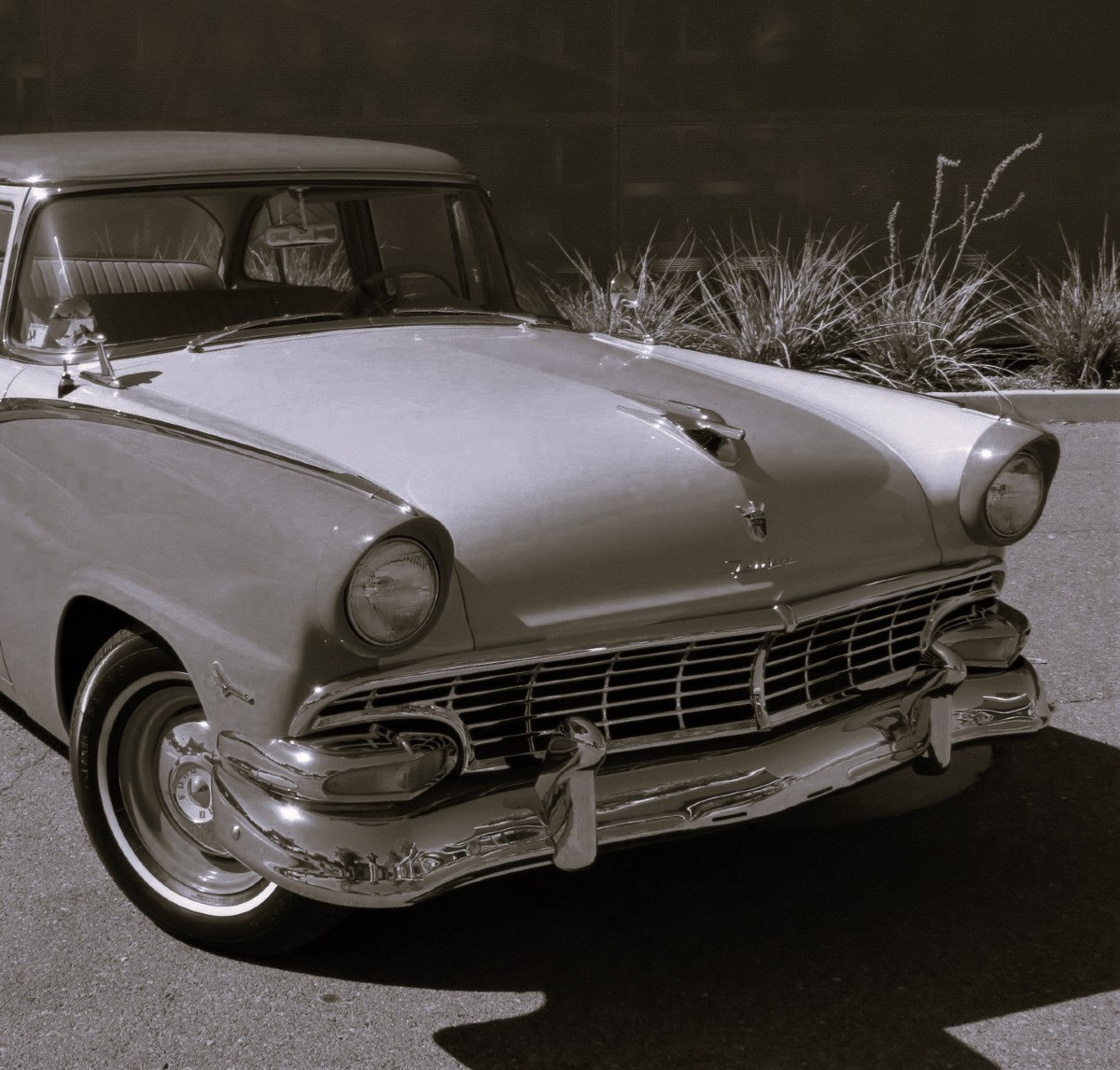 1956 Ford Fairlane Car Hood Mascot.-photo-1