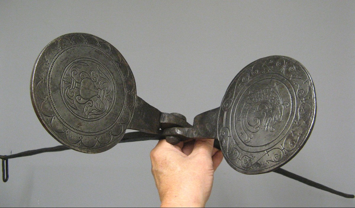 Gaufrier Moule à Oublies En Fer Forgé XVIIe. Période Louis XIV.-photo-3