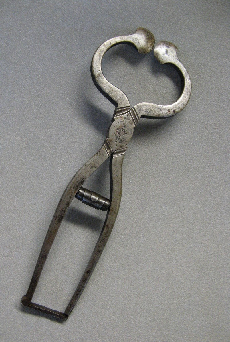 Sugar Cracker Tongs - France - 19th Century.-photo-2