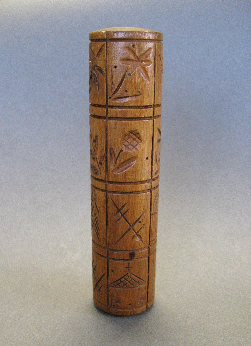 Rouleau à beurre en bois sculpté monoxyle.-photo-2