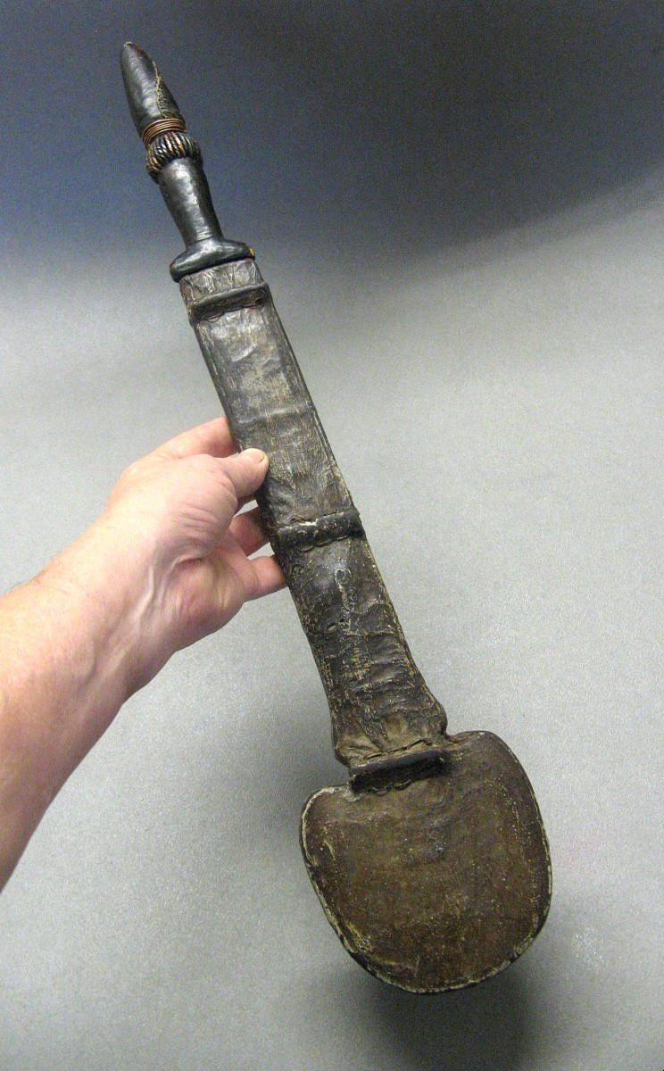 Glaive Yaka, République Démocratique du Congo.