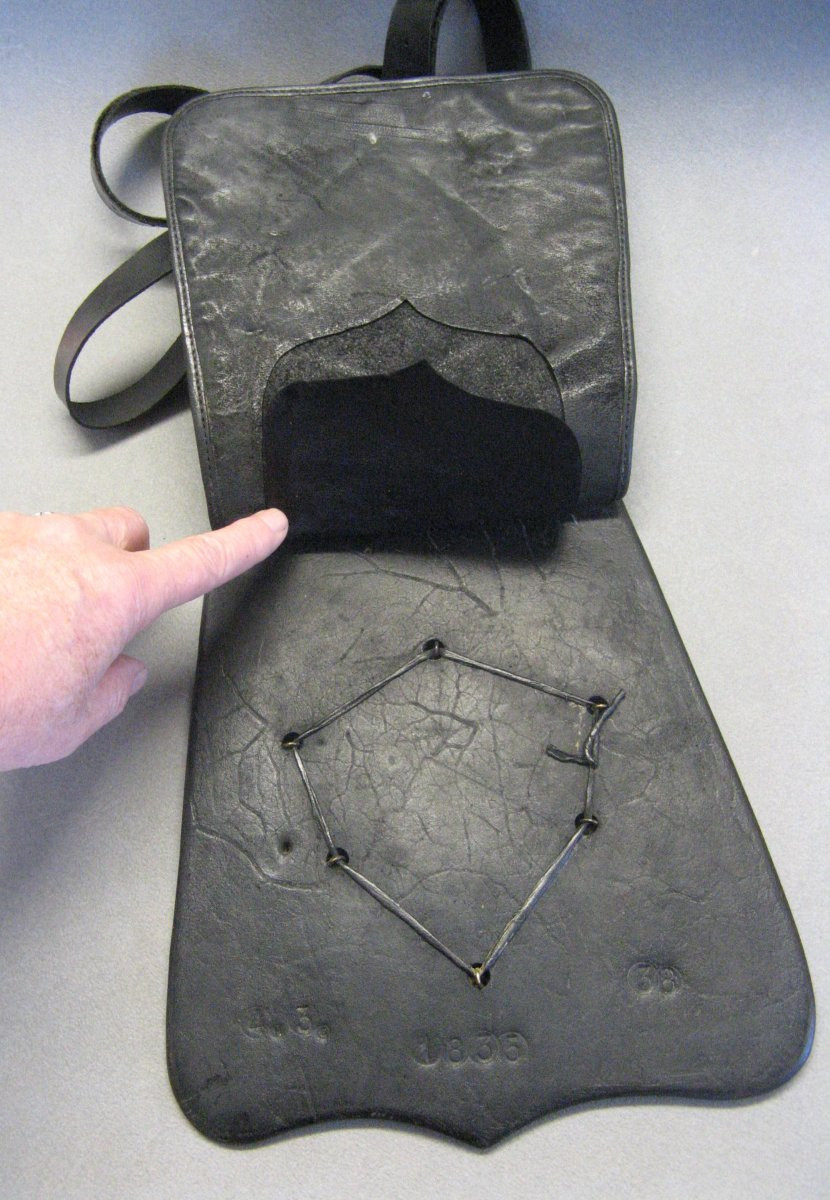  Officer's Sabretache Of The 3rd Hussars, Model 1830. July Monarchy Period.-photo-1