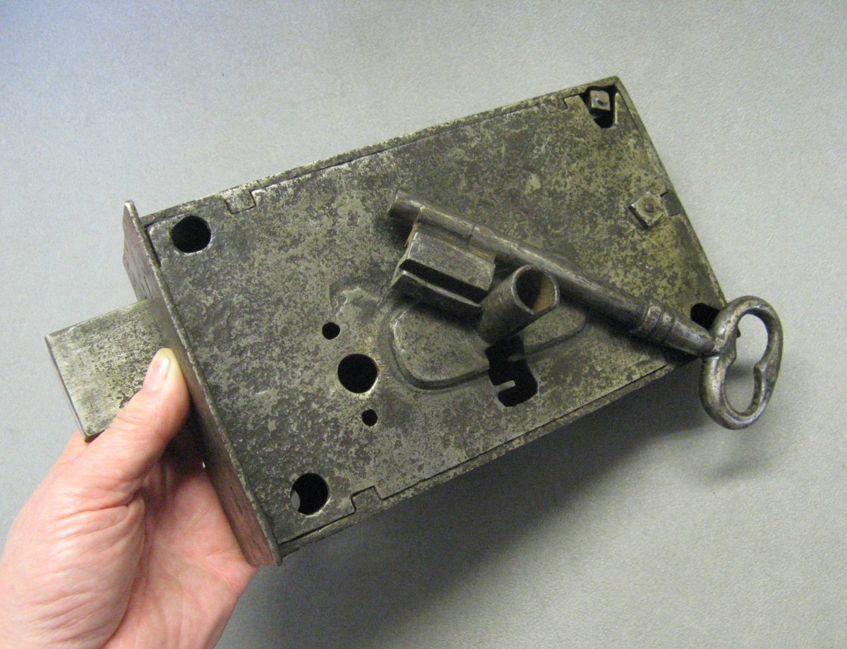 Large Wrought Iron Lock.-photo-2