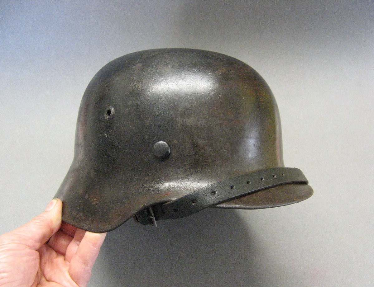 German Helmet Mle 1935 Wwii. Good General Condition. Interior And Chinstrap Restored.-photo-2