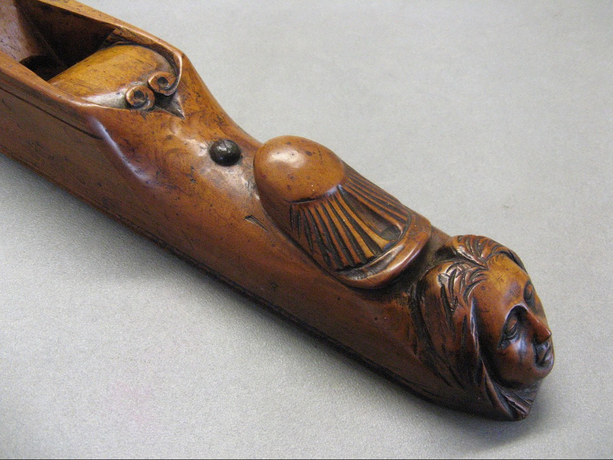 Rabot Varlope sculptée début XIXe. Compagnons Art Populaire.-photo-3