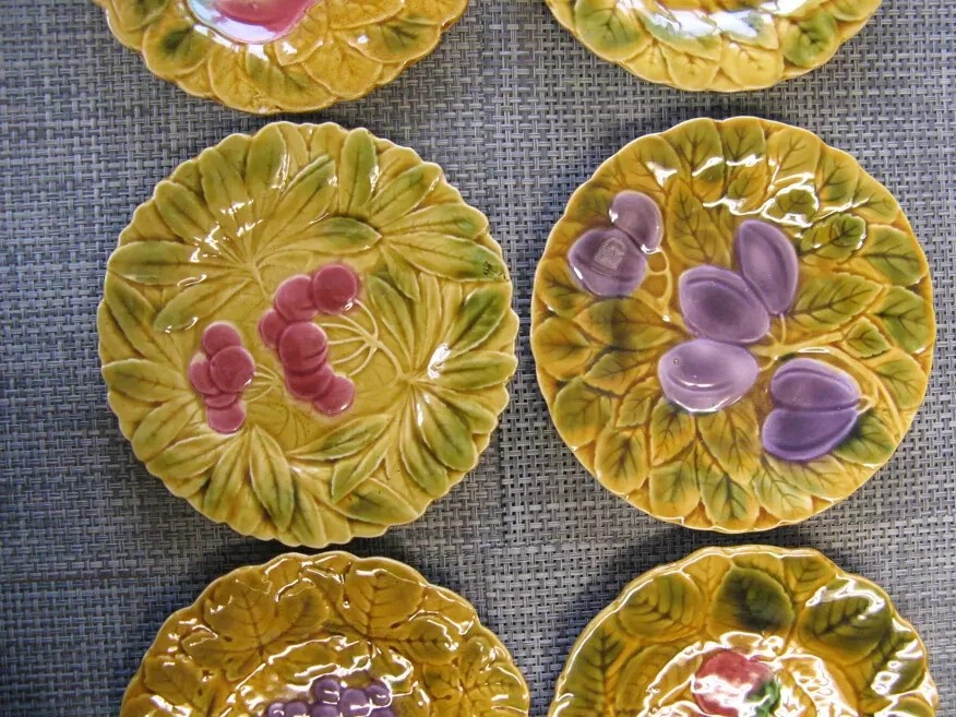 Assiettes  en barbotine de Sarreguemines.-photo-4