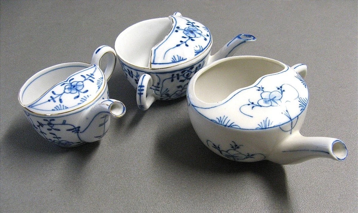 Porcelain Ducks For The Sick, Late 19th Century.-photo-3