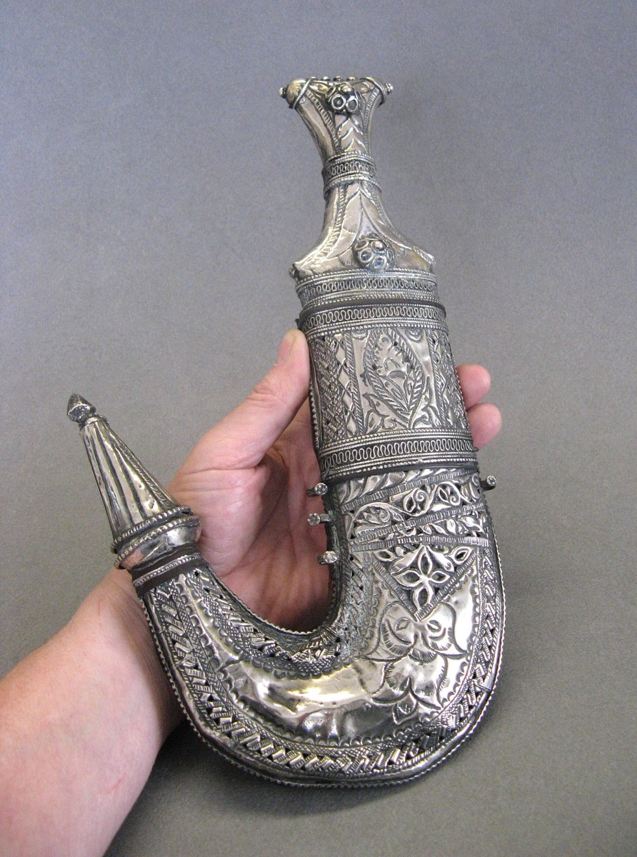 Silver Jambiya Dagger - Oman, Saudi Arabia.-photo-1