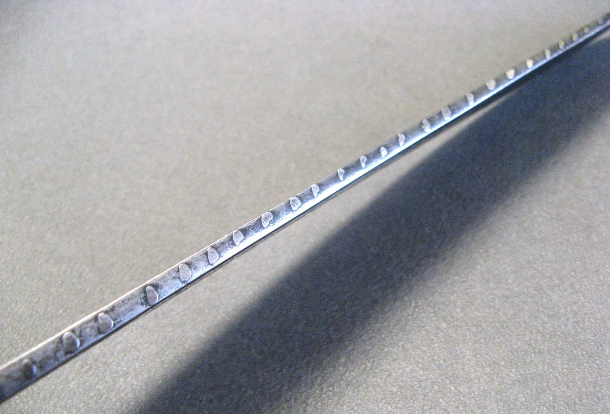 Golok Type Knife. Silver Textured Blade.-photo-5