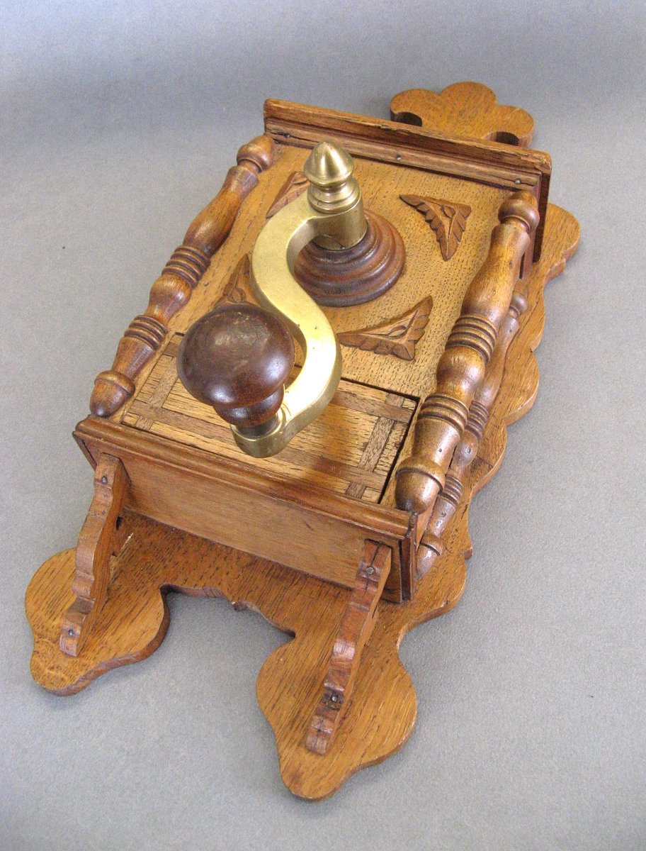 Large 19th-century Wall-mounted Coffee Grinder From A Traditional Tavern.-photo-3