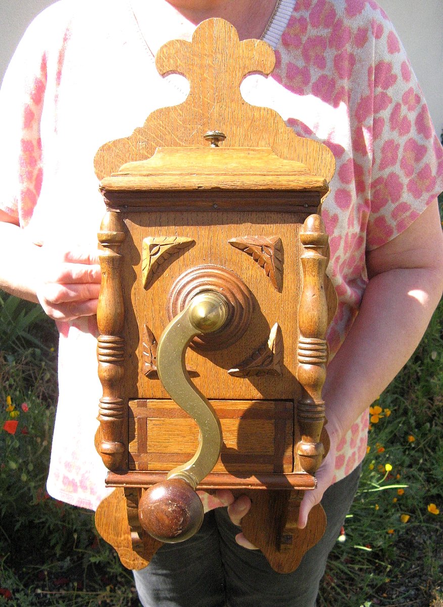 Large 19th-century Wall-mounted Coffee Grinder From A Traditional Tavern.-photo-2