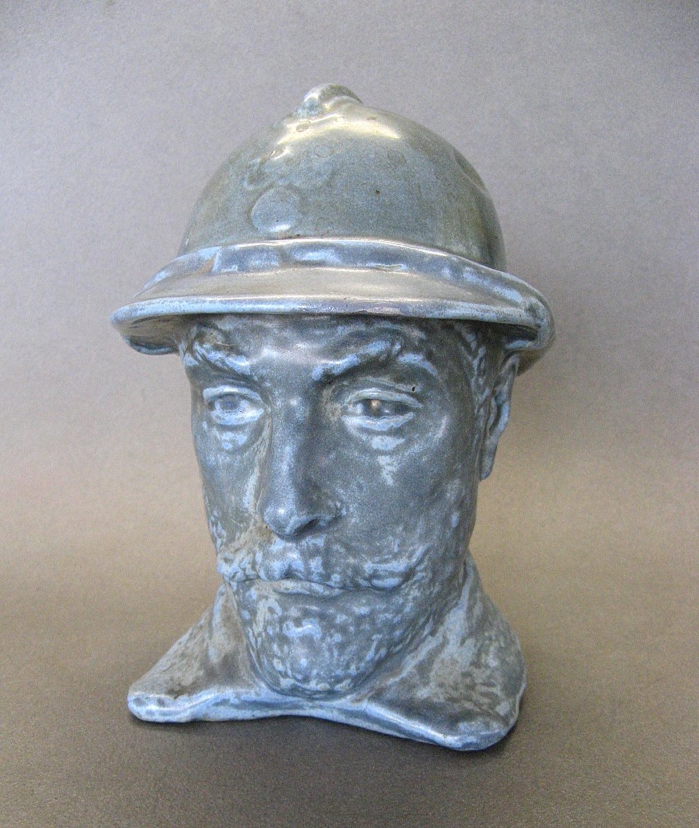Pot à tabac à l'Effigie D'un Buste De Poilu Soldat De La Première Guerre Mondiale De 14/18.-photo-2