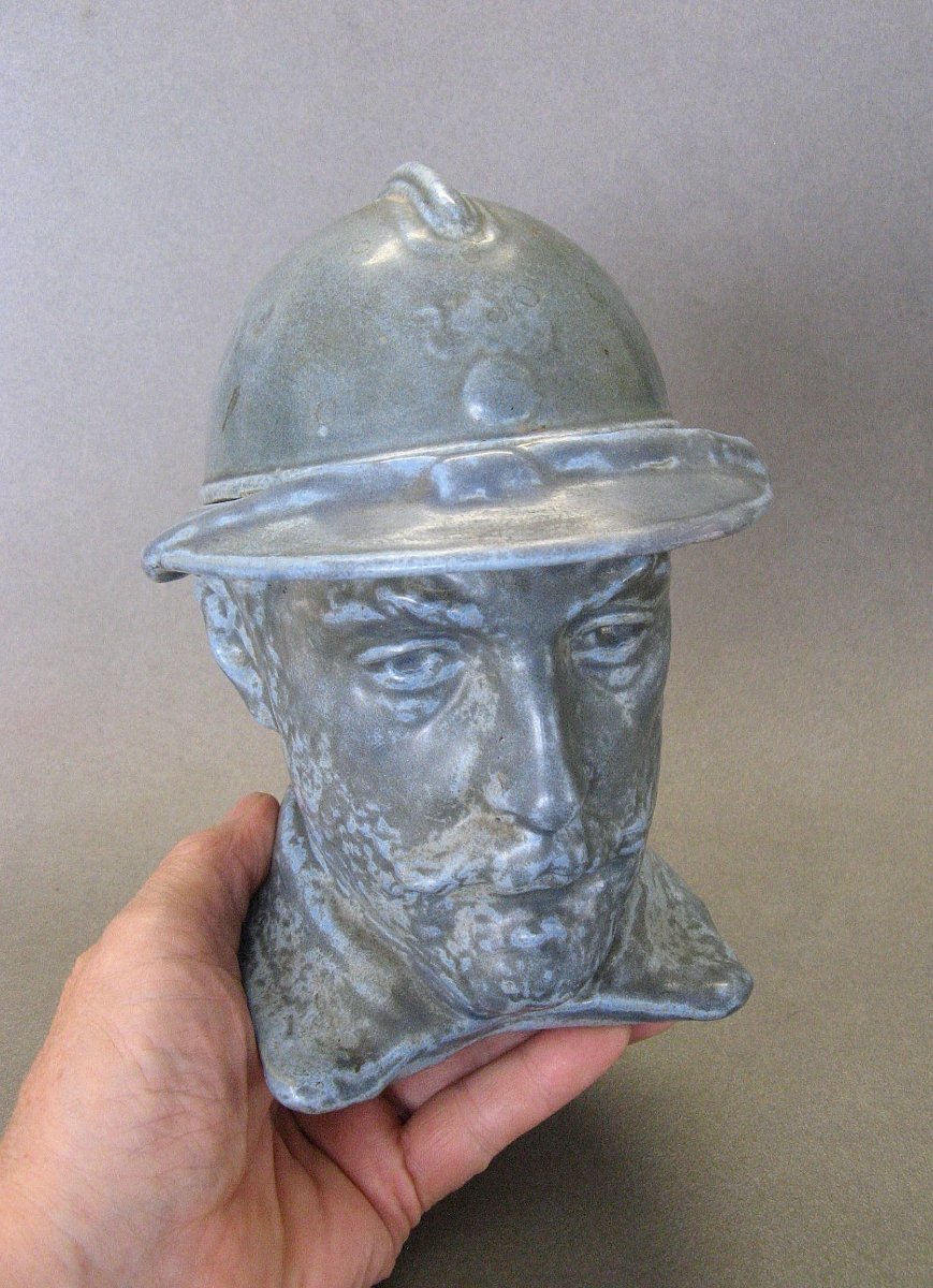 Pot à tabac à l'Effigie D'un Buste De Poilu Soldat De La Première Guerre Mondiale De 14/18.-photo-3