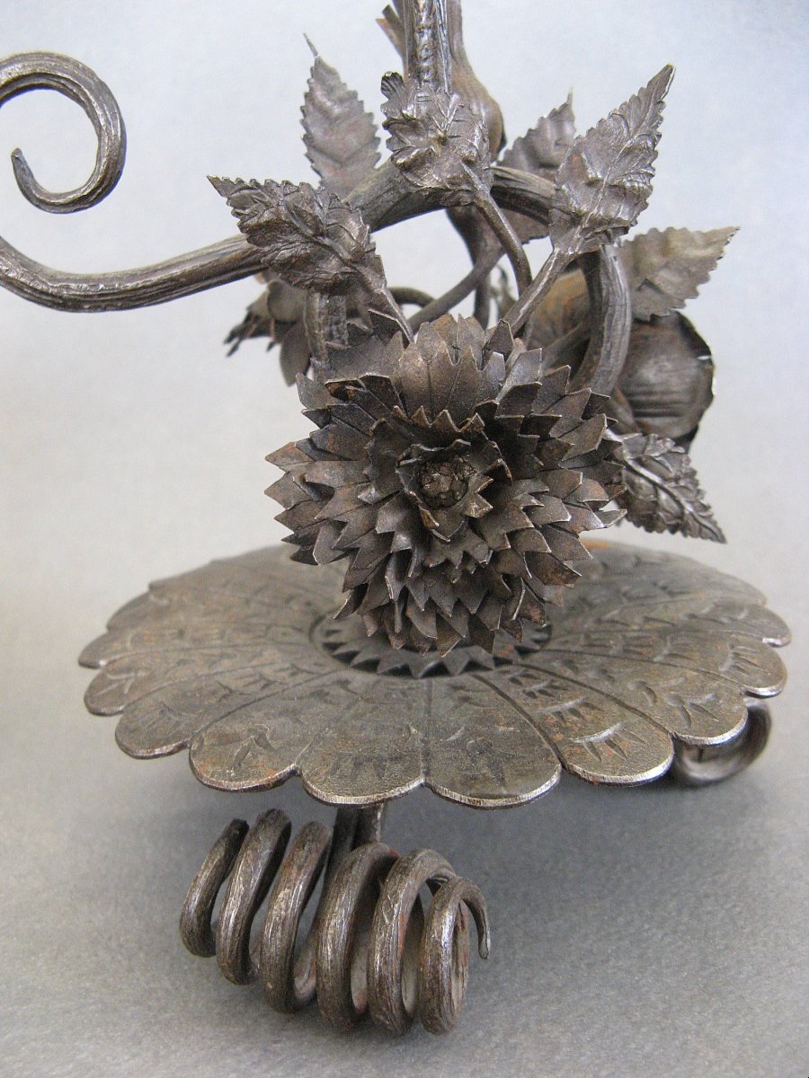 Paire De Bougeoirs A Main Art Nouveau En Fer Forgé.-photo-2