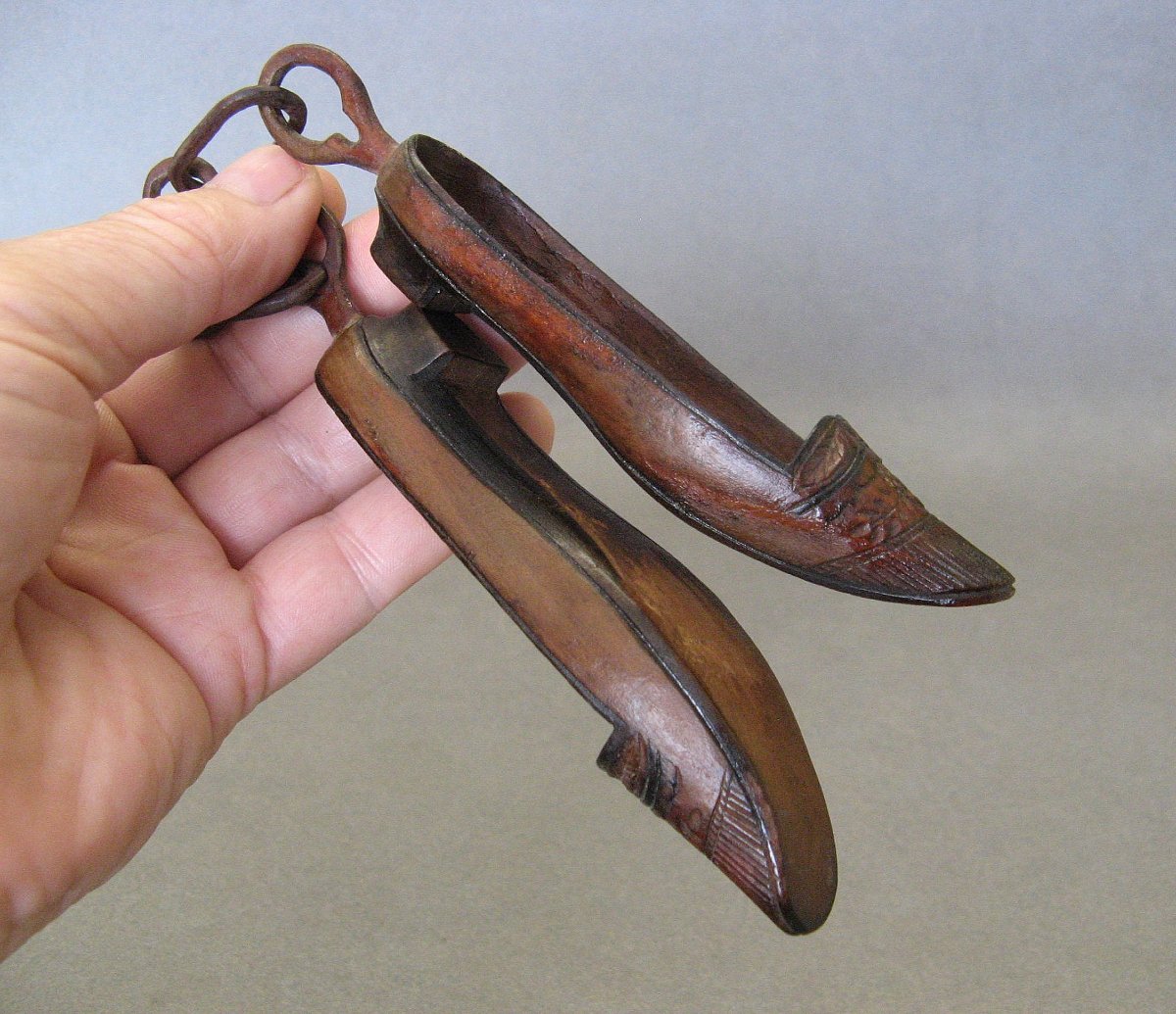 A 19th-century Masterpiece By A Clog Maker.-photo-3