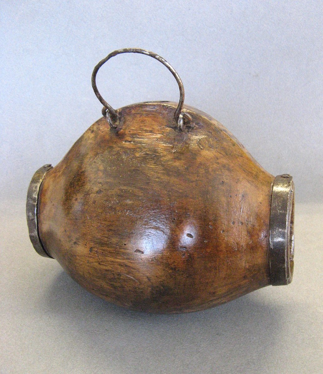18th-century Cask With Fleur-de-lis Motifs.-photo-4