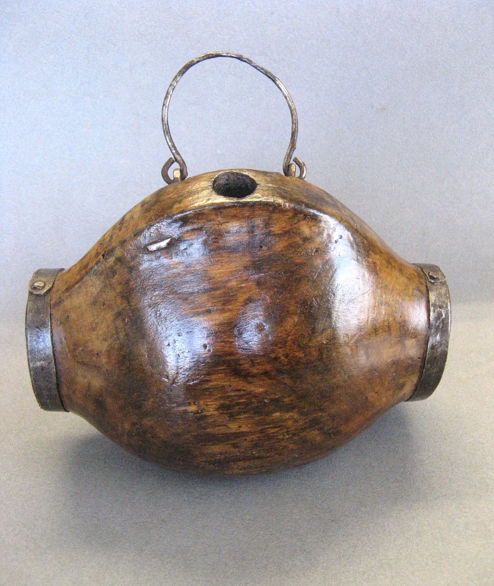18th-century Cask With Fleur-de-lis Motifs.-photo-1