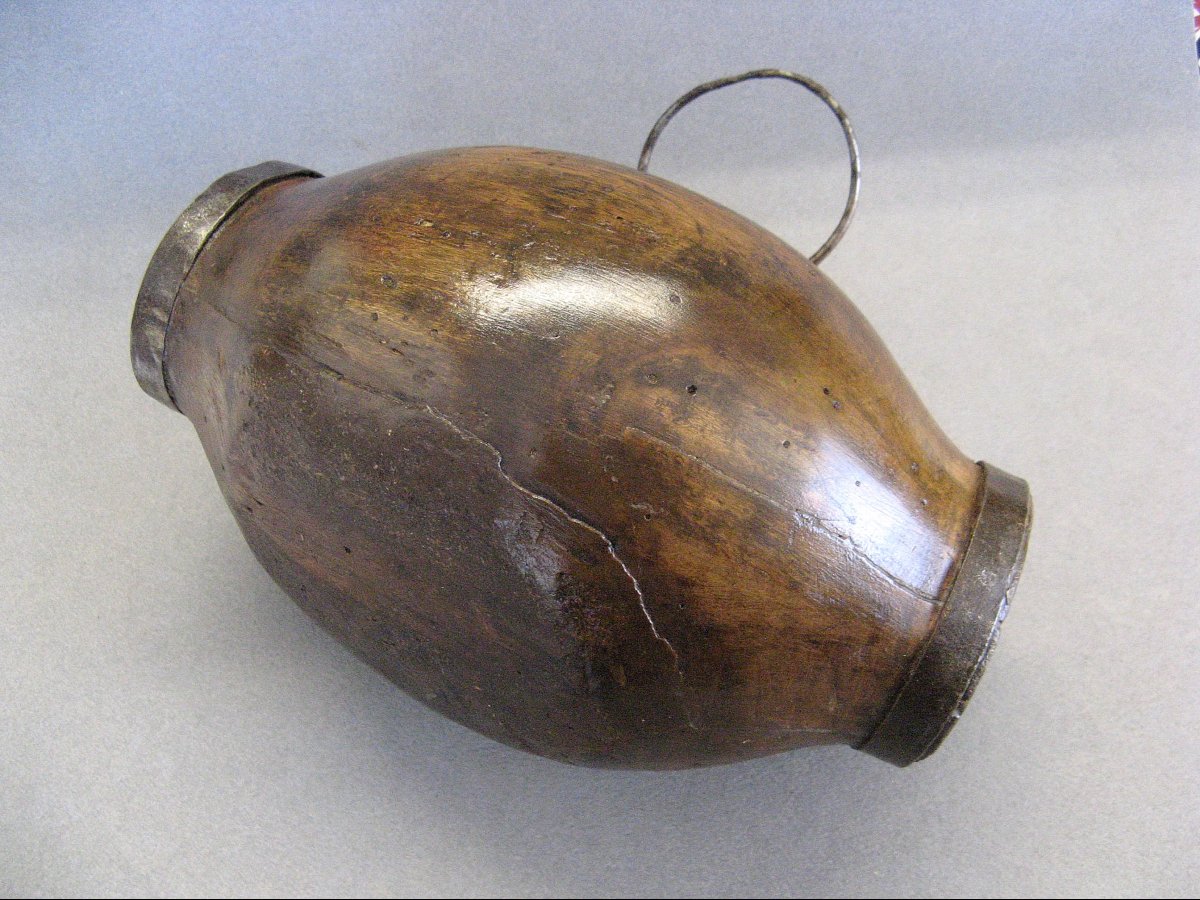 18th-century Cask With Fleur-de-lis Motifs.-photo-3