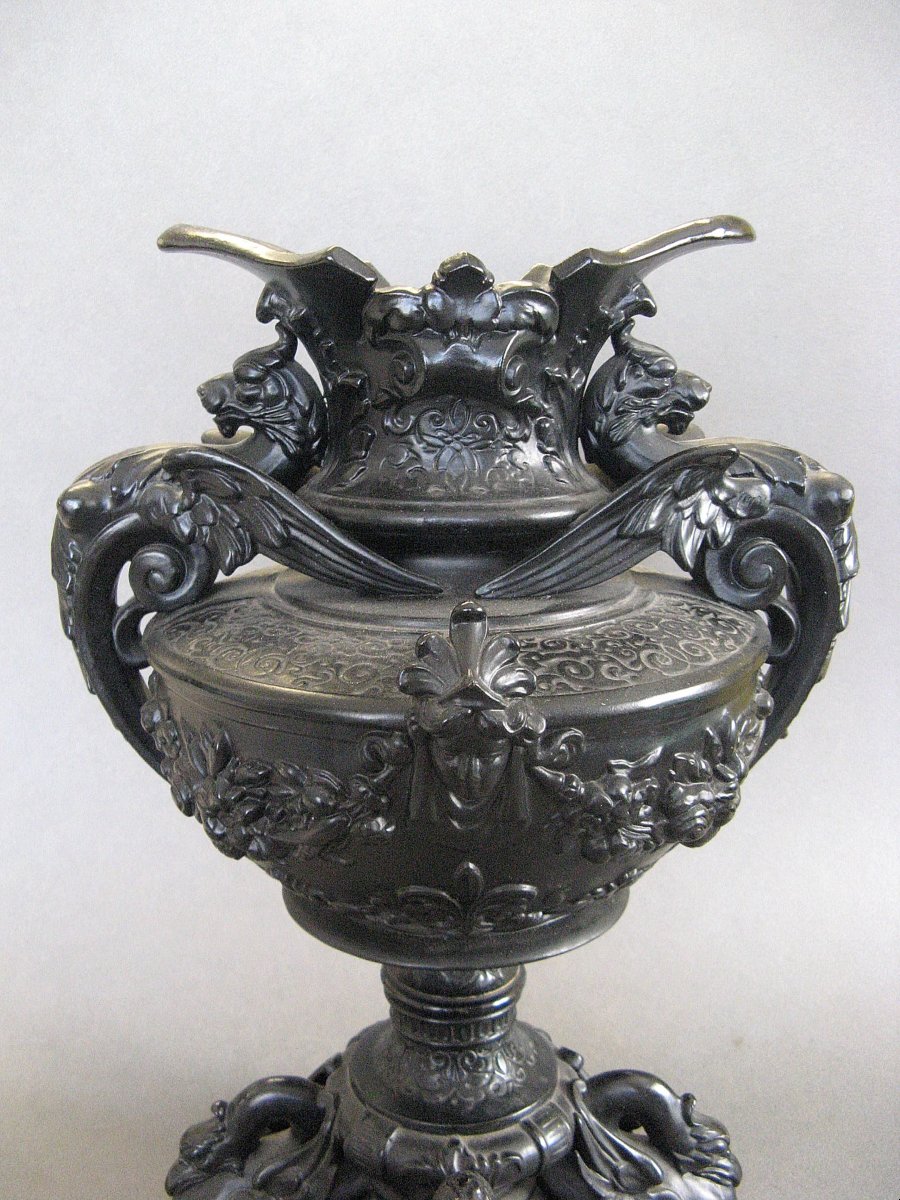 19th-century Neoclassical Basalt Ceramic Vase.-photo-3