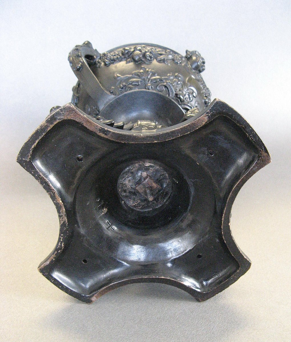 19th-century Neoclassical Basalt Ceramic Vase.-photo-4