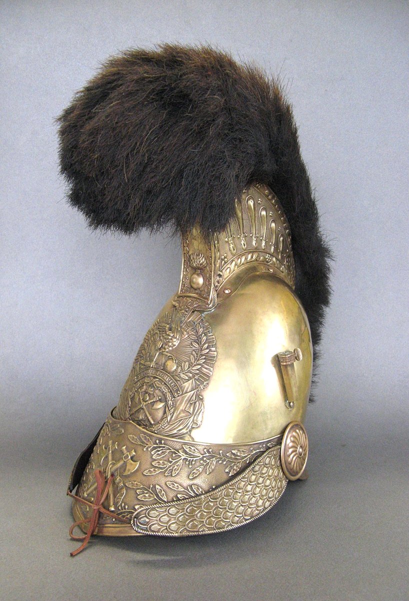 CASQUE DE SAPEURS-POMPIERS DE LA COMMUNE DE CHASSERICOURT, type 1830, Monarchie de Juillet. 